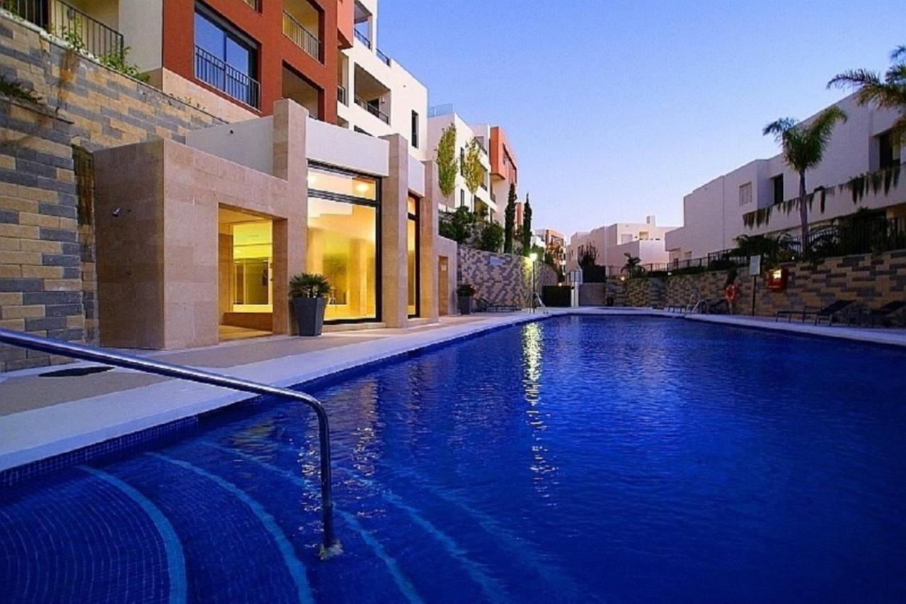 Luxurius Penthouse With Large Terrace And *